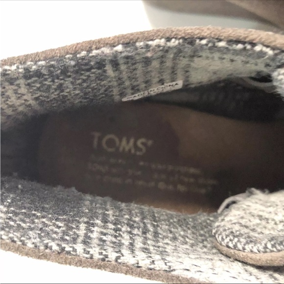 Tom's Women's Grey Suede Leather Desert Wedge Hot Pink Lace Up Booties size 7 - Picture 7 of 8